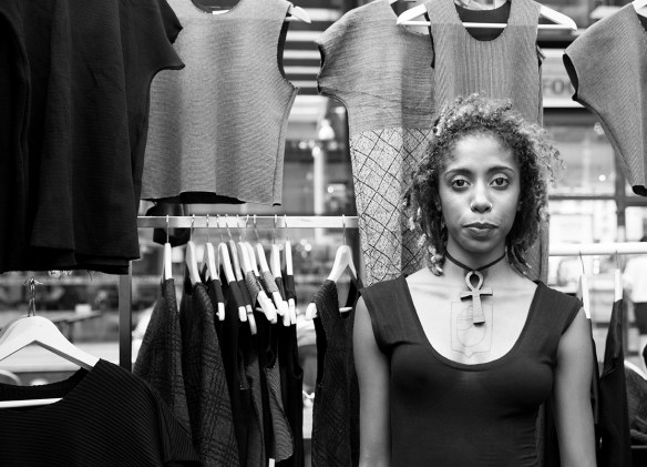 FASHION_DESIGNER_008BWsmallredo